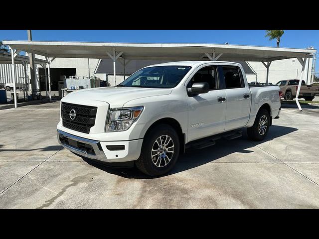 2024 Nissan Titan SV