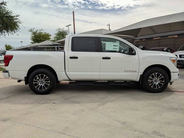 2024 Nissan Titan SV