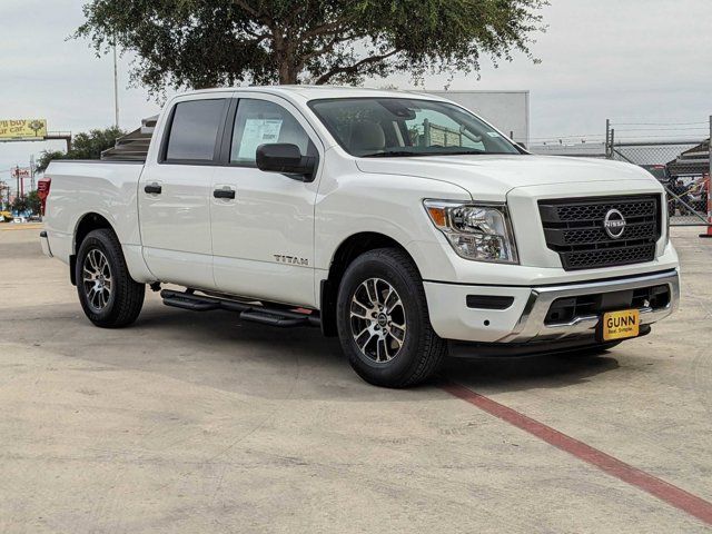 2024 Nissan Titan SV