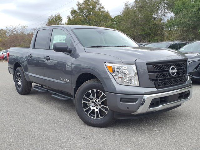 2024 Nissan Titan SV