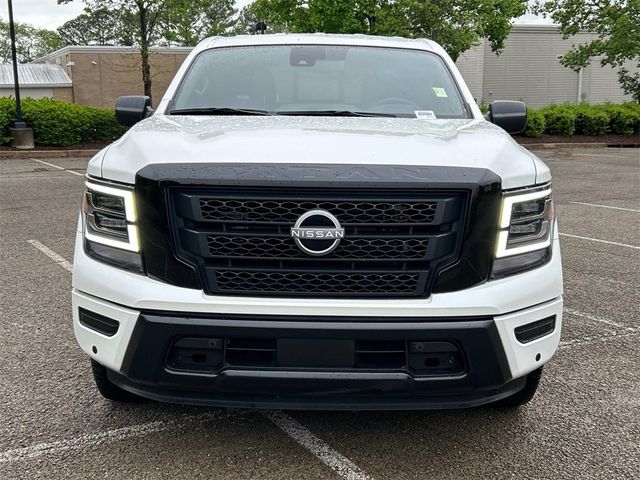 2024 Nissan Titan SV