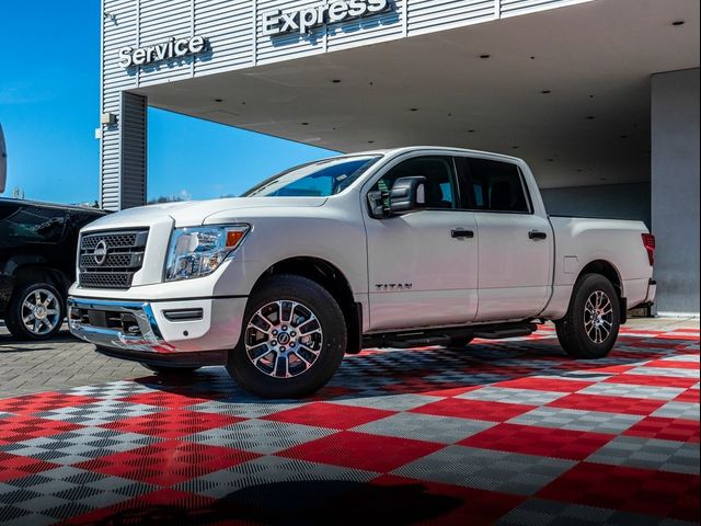 2024 Nissan Titan SV