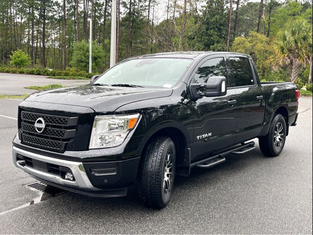 2024 Nissan Titan SV