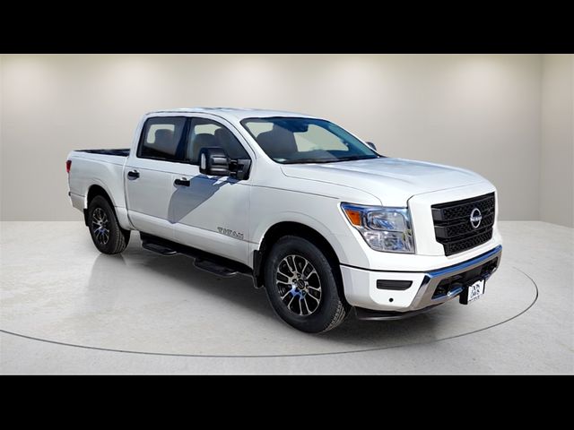 2024 Nissan Titan SV