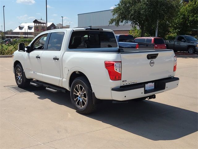 2024 Nissan Titan SV