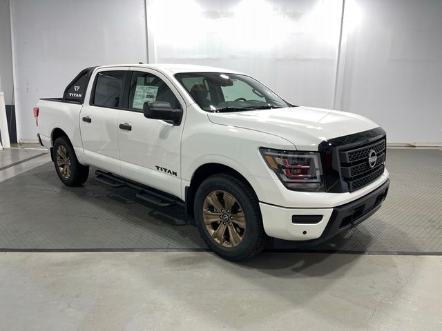 2024 Nissan Titan SV