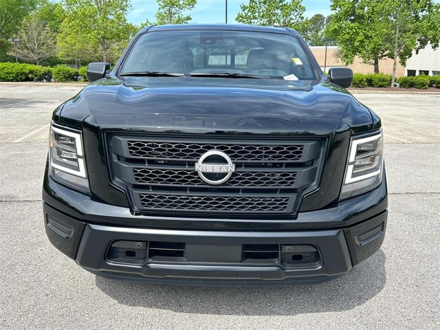 2024 Nissan Titan SV