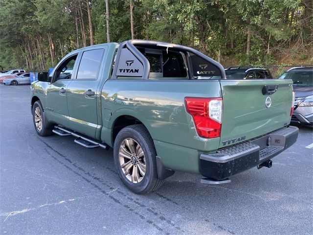 2024 Nissan Titan SV