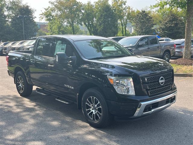 2024 Nissan Titan SV