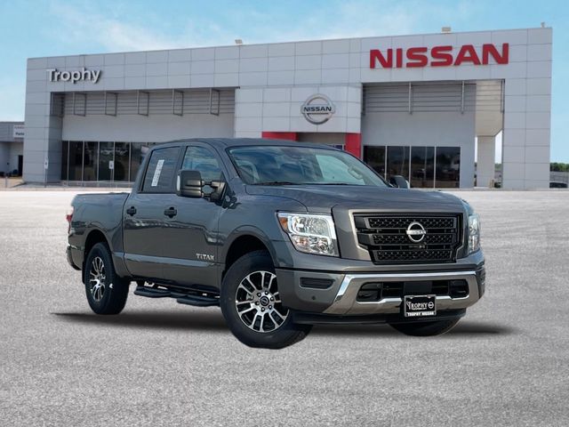 2024 Nissan Titan SV