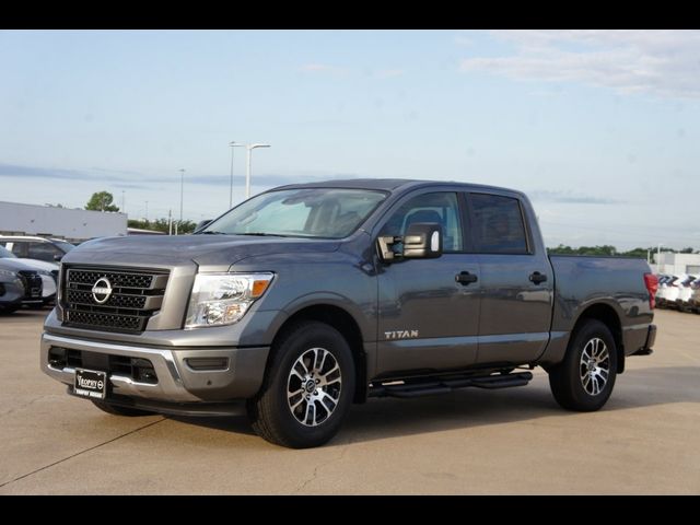 2024 Nissan Titan SV