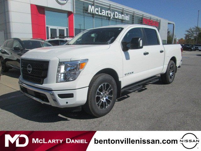 2024 Nissan Titan SV