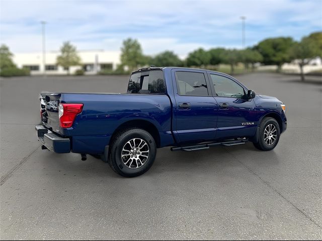 2024 Nissan Titan SV