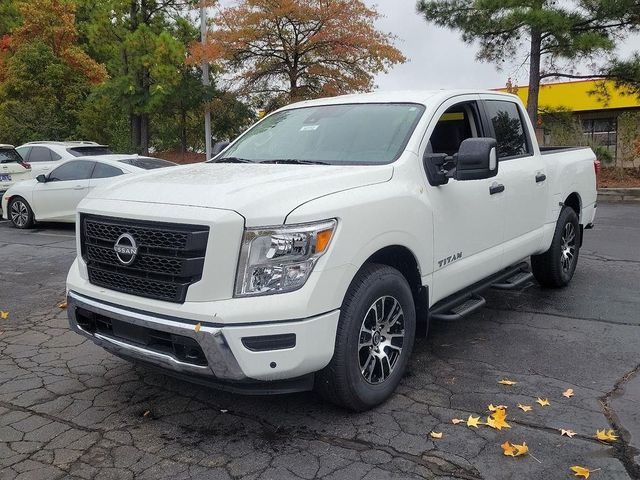 2024 Nissan Titan SV