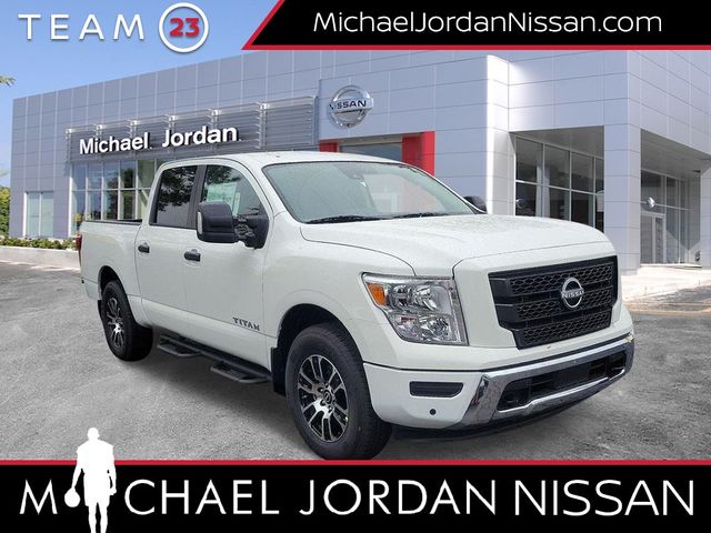 2024 Nissan Titan SV