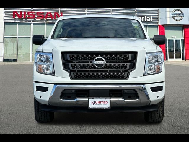 2024 Nissan Titan SV