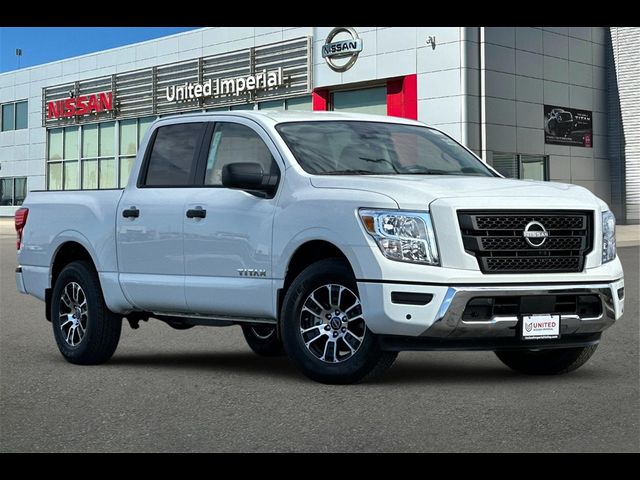 2024 Nissan Titan SV