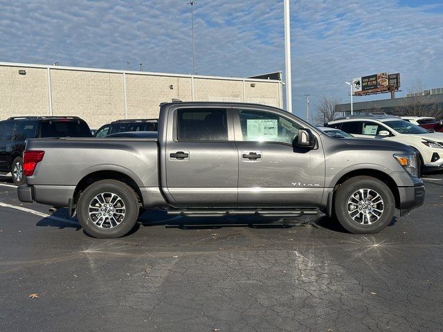 2024 Nissan Titan SV