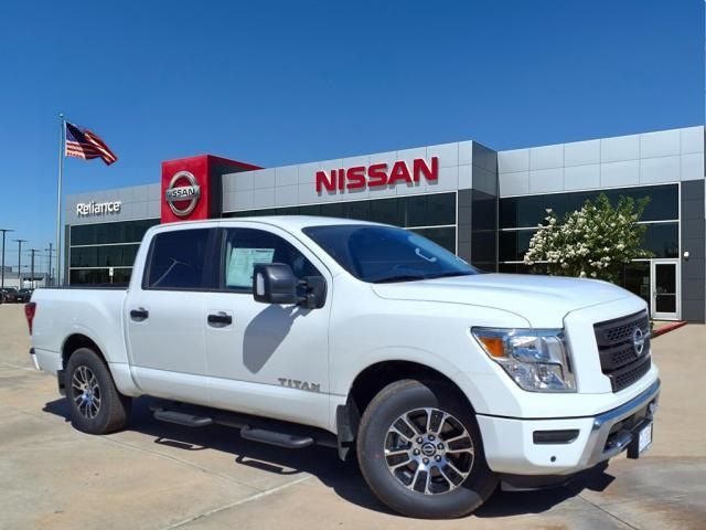 2024 Nissan Titan SV