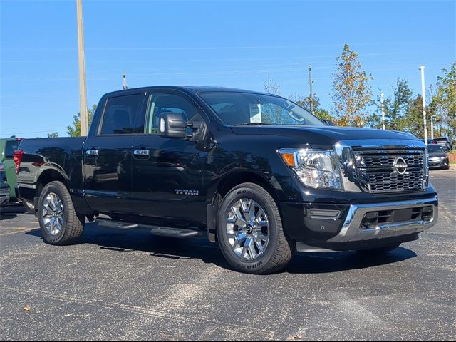 2024 Nissan Titan SV