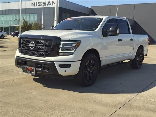 2024 Nissan Titan SV