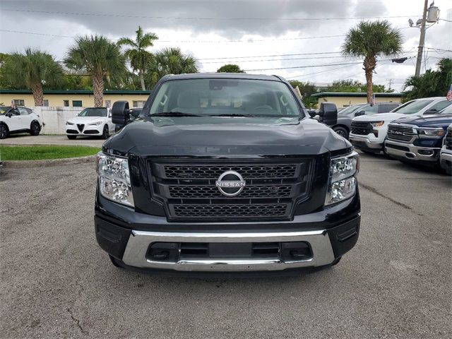 2024 Nissan Titan SV