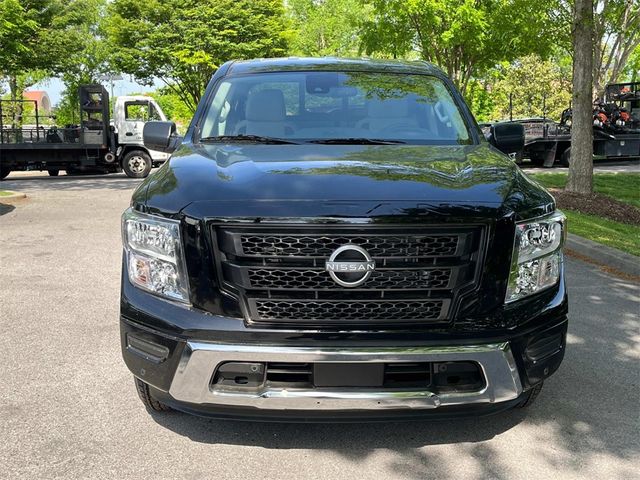 2024 Nissan Titan SV