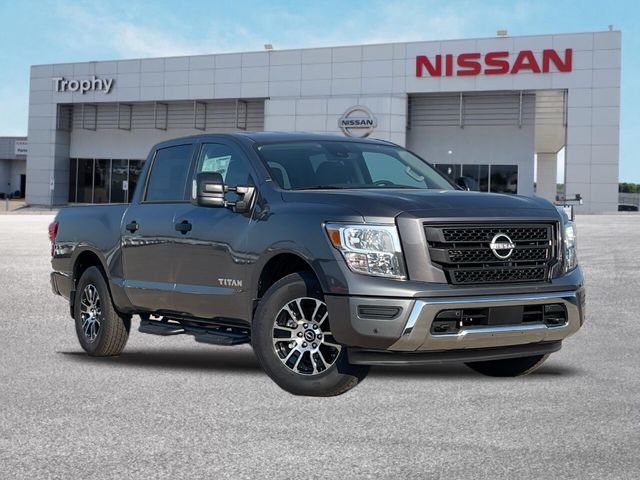 2024 Nissan Titan SV