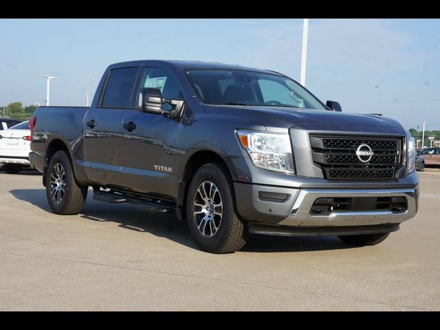 2024 Nissan Titan SV