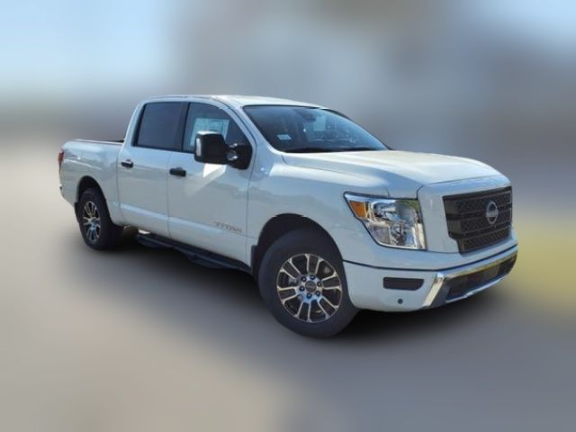 2024 Nissan Titan SV