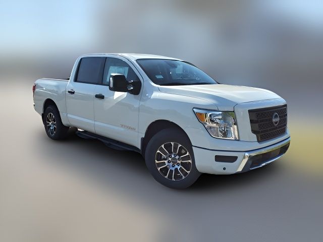 2024 Nissan Titan SV