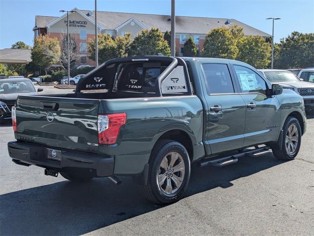 2024 Nissan Titan SV