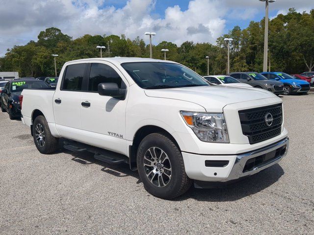 2024 Nissan Titan SV