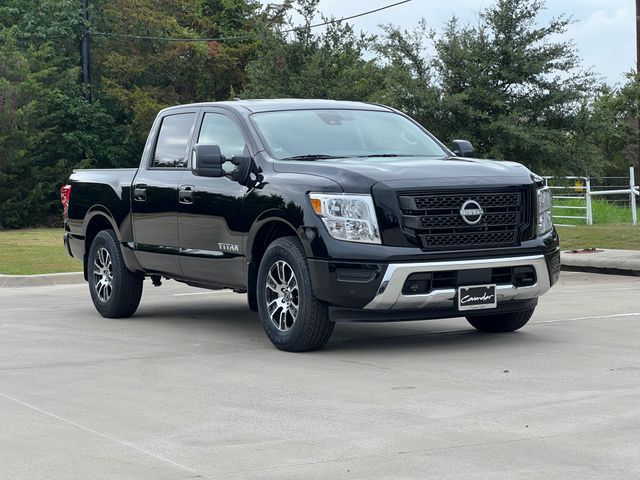 2024 Nissan Titan SV