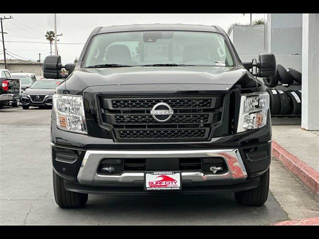 2024 Nissan Titan SV