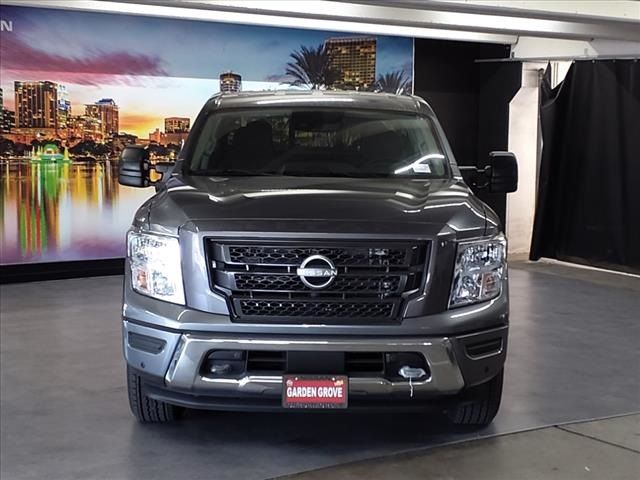 2024 Nissan Titan SV