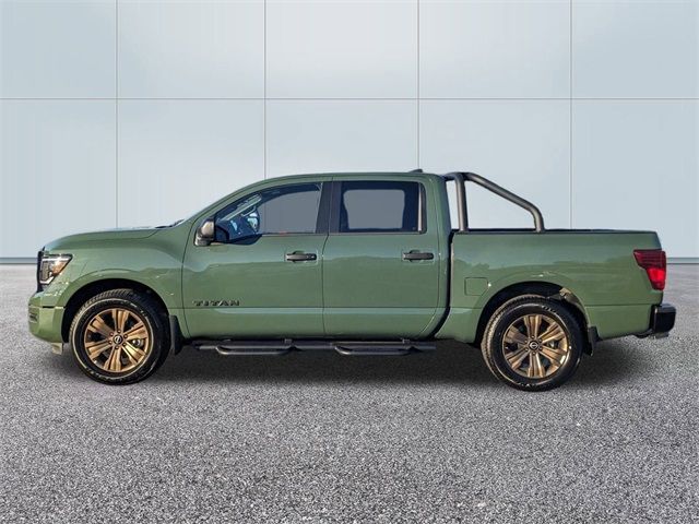 2024 Nissan Titan SV