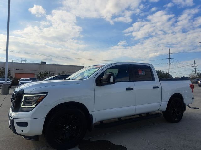 2024 Nissan Titan SV