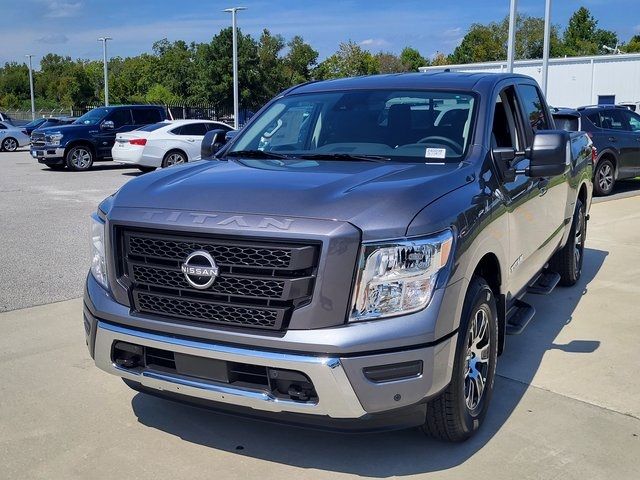 2024 Nissan Titan SV