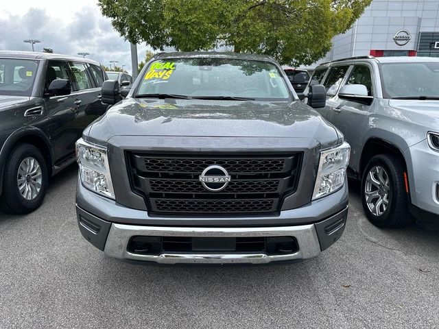 2024 Nissan Titan SV