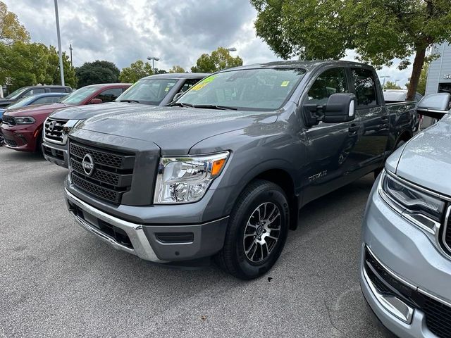 2024 Nissan Titan SV