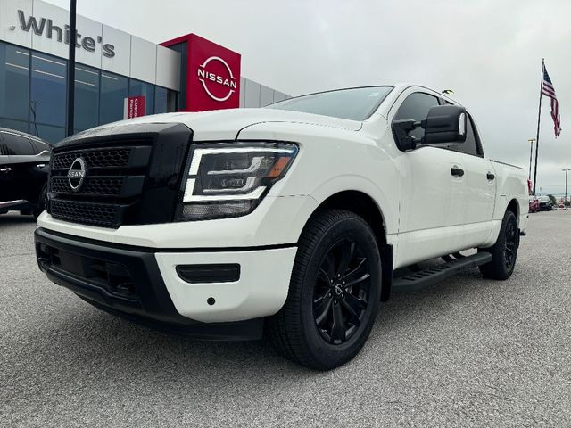 2024 Nissan Titan SV