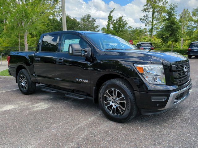 2024 Nissan Titan SV