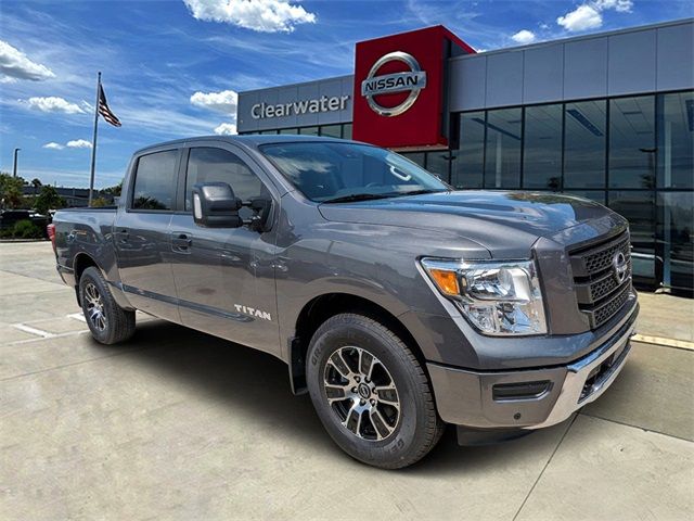 2024 Nissan Titan SV