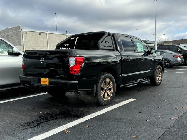 2024 Nissan Titan SV