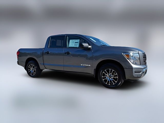 2024 Nissan Titan SV