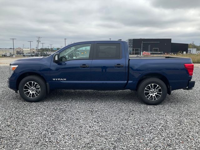 2024 Nissan Titan SV