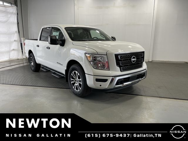 2024 Nissan Titan SV