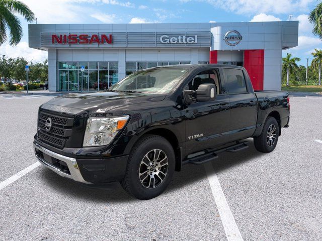 2024 Nissan Titan SV