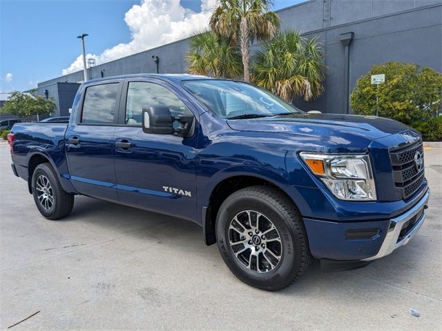 2024 Nissan Titan SV